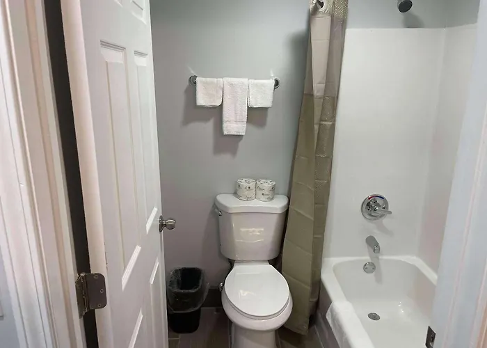 6 Peoria, Il Hotel
