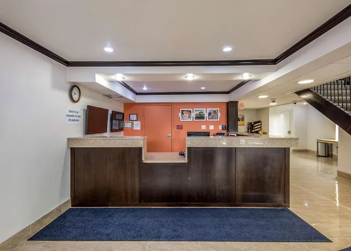 6 Peoria, Il Hotel 4*
