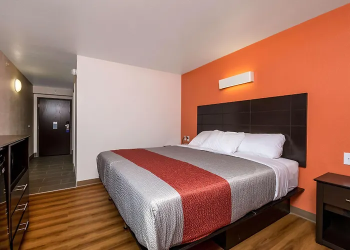 6 Peoria, Il 4* Peoria