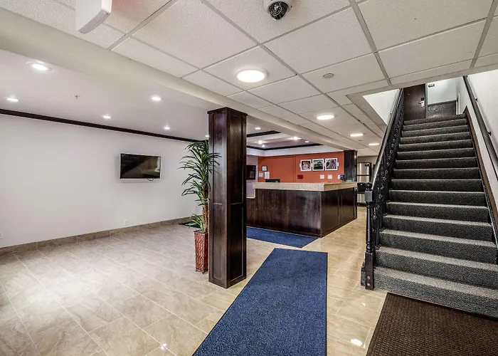 6 Peoria, Il Отель